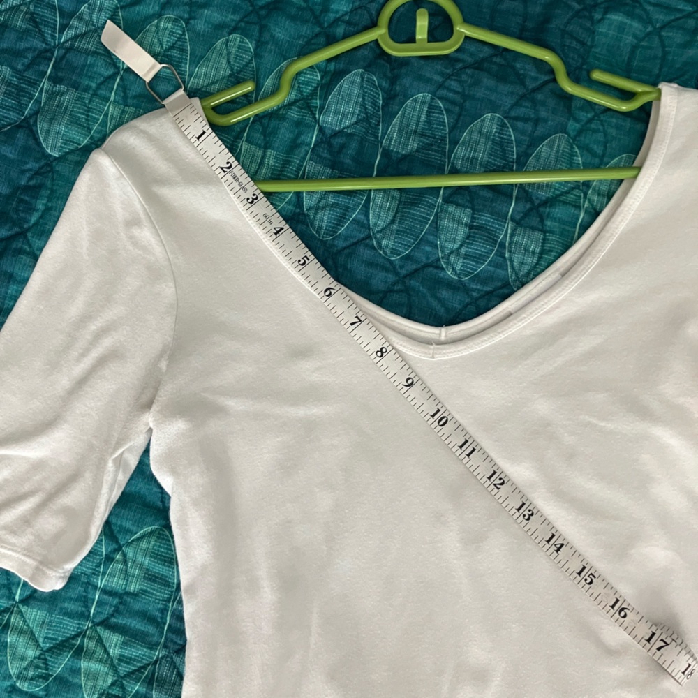 ALLOY White Mid-long Sleeve Tee - Picture 4 of 9
